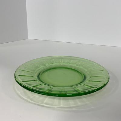 -134- URANIUM | Green Depression Small Plates