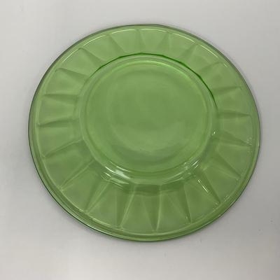 -134- URANIUM | Green Depression Small Plates