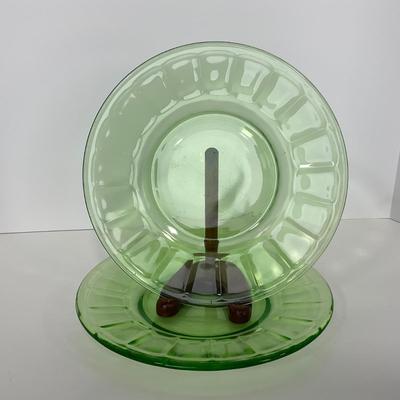 -134- URANIUM | Green Depression Small Plates