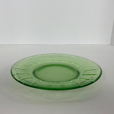 -134- URANIUM | Green Depression Small Plates
