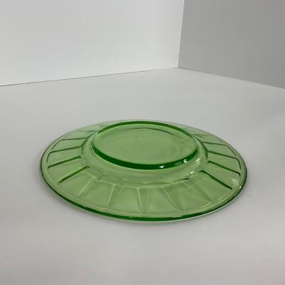 -134- URANIUM | Green Depression Small Plates