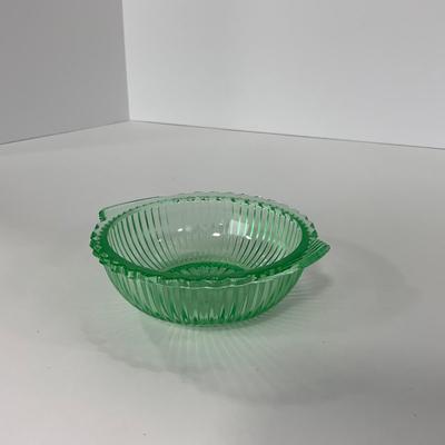 -135- URANIUM | Anchor Hocking Depression Glass | Berry Bowls