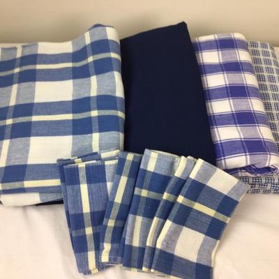 123 Shades of Blue Tablecloth Lot & Napkins