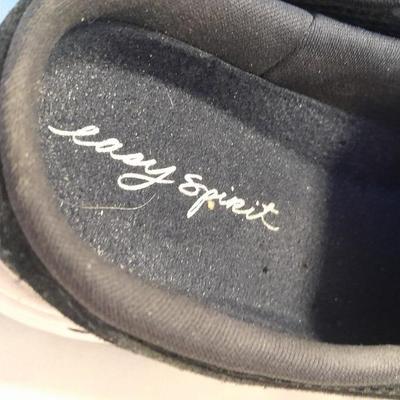 Two pair of Women's Loafer Shoes Easy Spirit size 10 and Sketchers Size 9