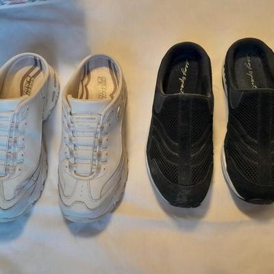 Two pair of Women's Loafer Shoes Easy Spirit size 10 and Sketchers Size 9