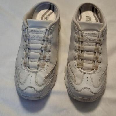 Two pair of Women's Loafer Shoes Easy Spirit size 10 and Sketchers Size 9