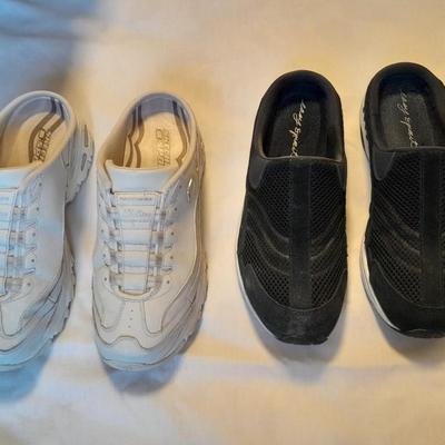 Two pair of Women's Loafer Shoes Easy Spirit size 10 and Sketchers Size 9