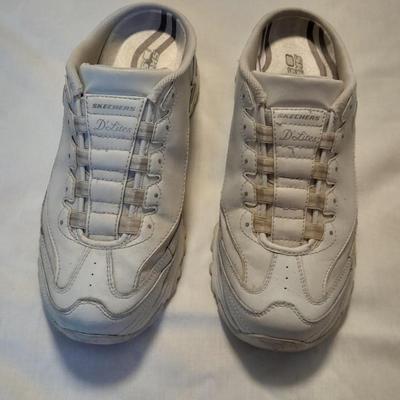 Two pair of Women's Loafer Shoes Easy Spirit size 10 and Sketchers Size 9