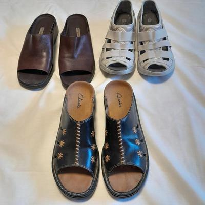 Women's Sandles and Flats BZees, Clarks, Easy Spirit Size 10M