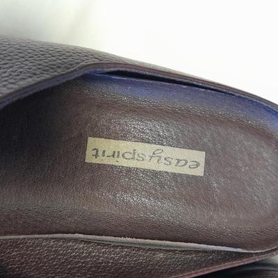Women's Sandles and Flats BZees, Clarks, Easy Spirit Size 10M
