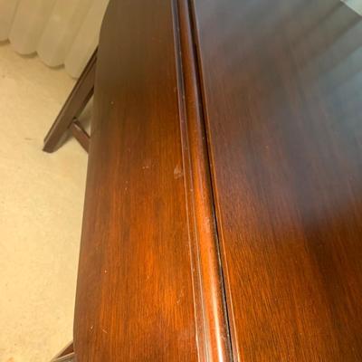 Henkel Harris Drop Leaf Side Table