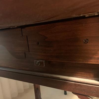 Henkel Harris Drop Leaf Side Table