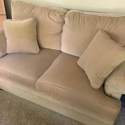 Like New Ethan Allen Loveseat