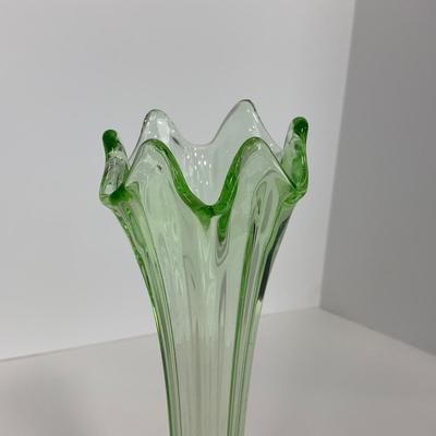 -142- URANIUM | Green Mid Century Stretch Vase