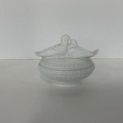 -145- GLASSWARE | Milk Glass Bird Covered Dish