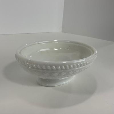 -145- GLASSWARE | Milk Glass Bird Covered Dish