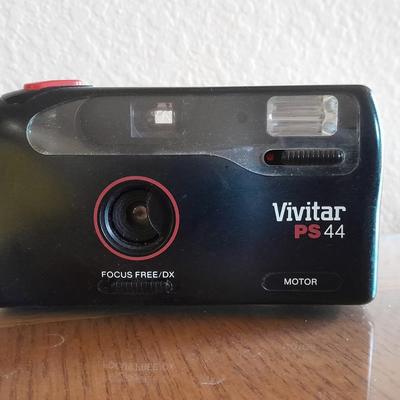 Kodak Ektralite 400 10mm camera with box and Vivitar PS44 35 mm Camera