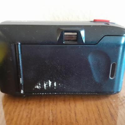 Kodak Ektralite 400 10mm camera with box and Vivitar PS44 35 mm Camera