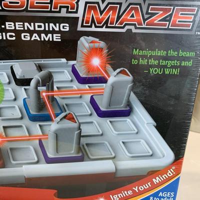 NEW Thinkfun Laser Maze Game