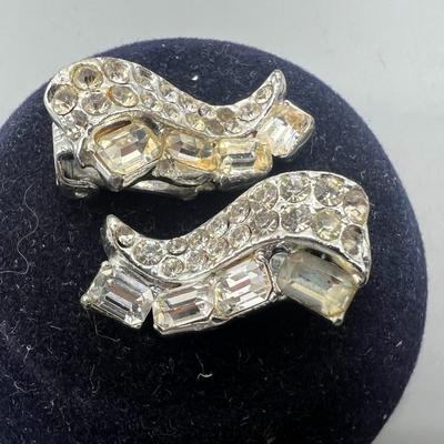 Modern Art Deco Clip on Wave Jewel Fashionable Earrings