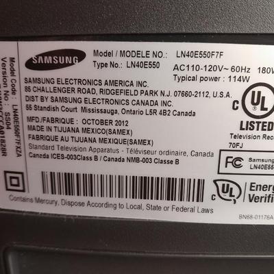 Working Samsung 40" LCD Television with Remote Control