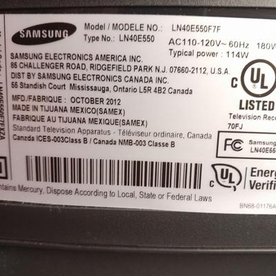 Working Samsung 40" LCD Television with Remote Control