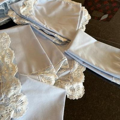 Table cloth & napkins