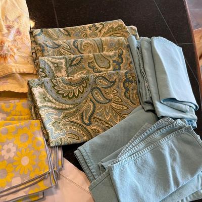 Lot of linens