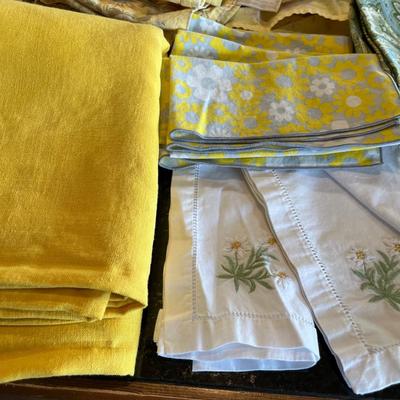 Lot of linens