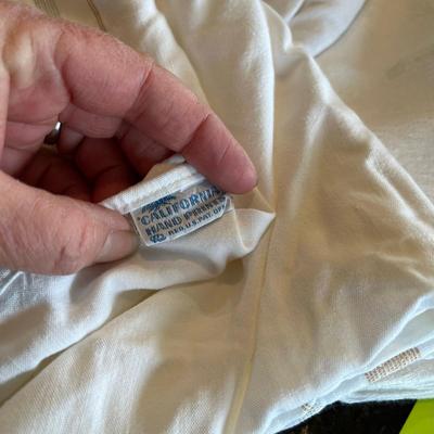 Various dining linens