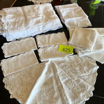 Table cloth & napkins