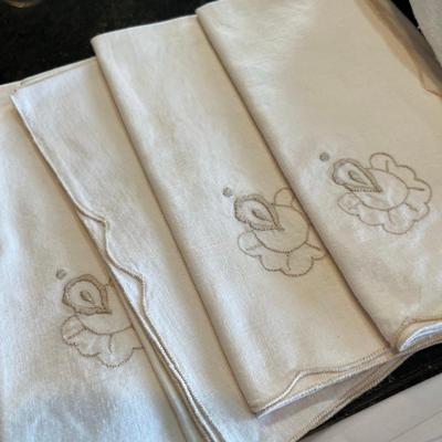 Table clothes & napkins