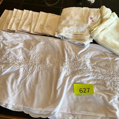 Table clothes & napkins