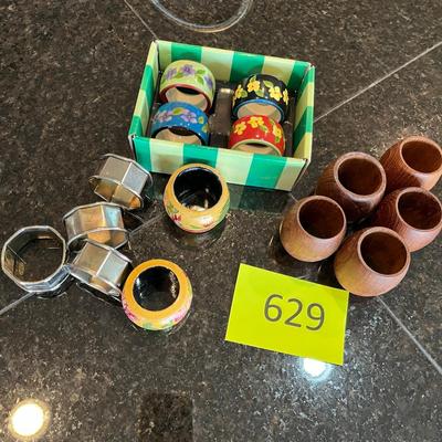 Lot of napkin rings.