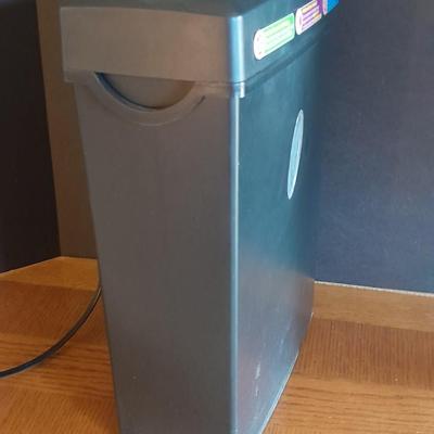 Embassy Paper shredder machine with reverse / off / auto options