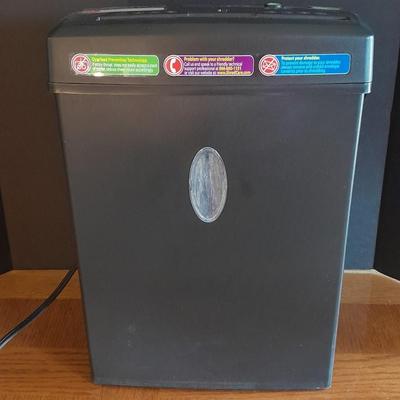 Embassy Paper shredder machine with reverse / off / auto options