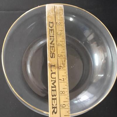 West Bend 4 QT Hot Air Corn popper with gold trimmed glass popcorn bowl