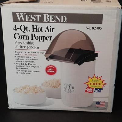 West Bend 4 QT Hot Air Corn popper with gold trimmed glass popcorn bowl
