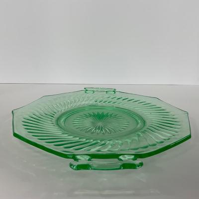 -149- URANIUM | Green Imperial Twisted Optic Cake Plate
