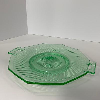 -149- URANIUM | Green Imperial Twisted Optic Cake Plate