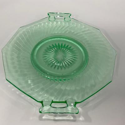 -149- URANIUM | Green Imperial Twisted Optic Cake Plate