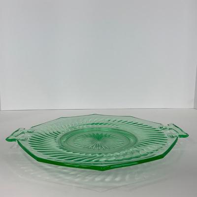 -149- URANIUM | Green Imperial Twisted Optic Cake Plate