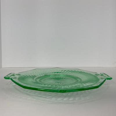 -149- URANIUM | Green Imperial Twisted Optic Cake Plate