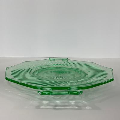 -149- URANIUM | Green Imperial Twisted Optic Cake Plate