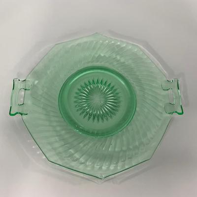 -149- URANIUM | Green Imperial Twisted Optic Cake Plate