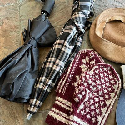 Umbrellas Hats & mittens