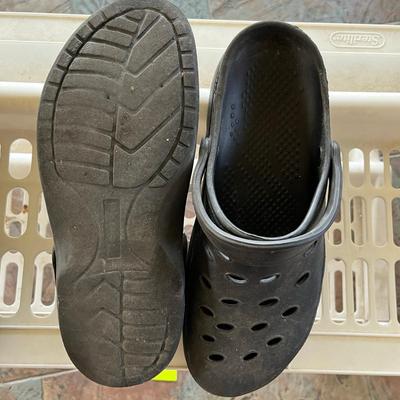 Shoe shelf & shoes