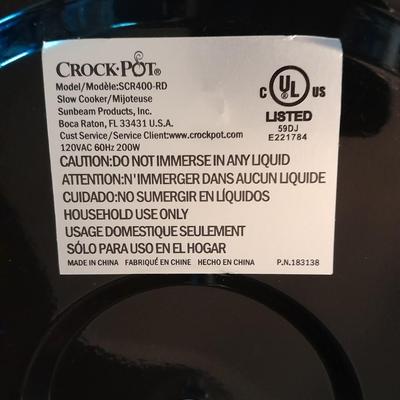 Three-piece Crock pot with two serving platters