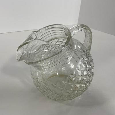 -152- GLASSWARE | Anchor Hocking Glass Co. Waterford Waffle | Pitchers & Covered Creamer
