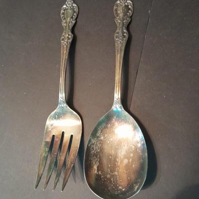 Knife block with Heirloom Silverplate platter and Wm Rogers serving spoon